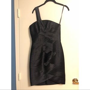 BCBGMaxAzria Bandage Dress NWT Size 6 in Black